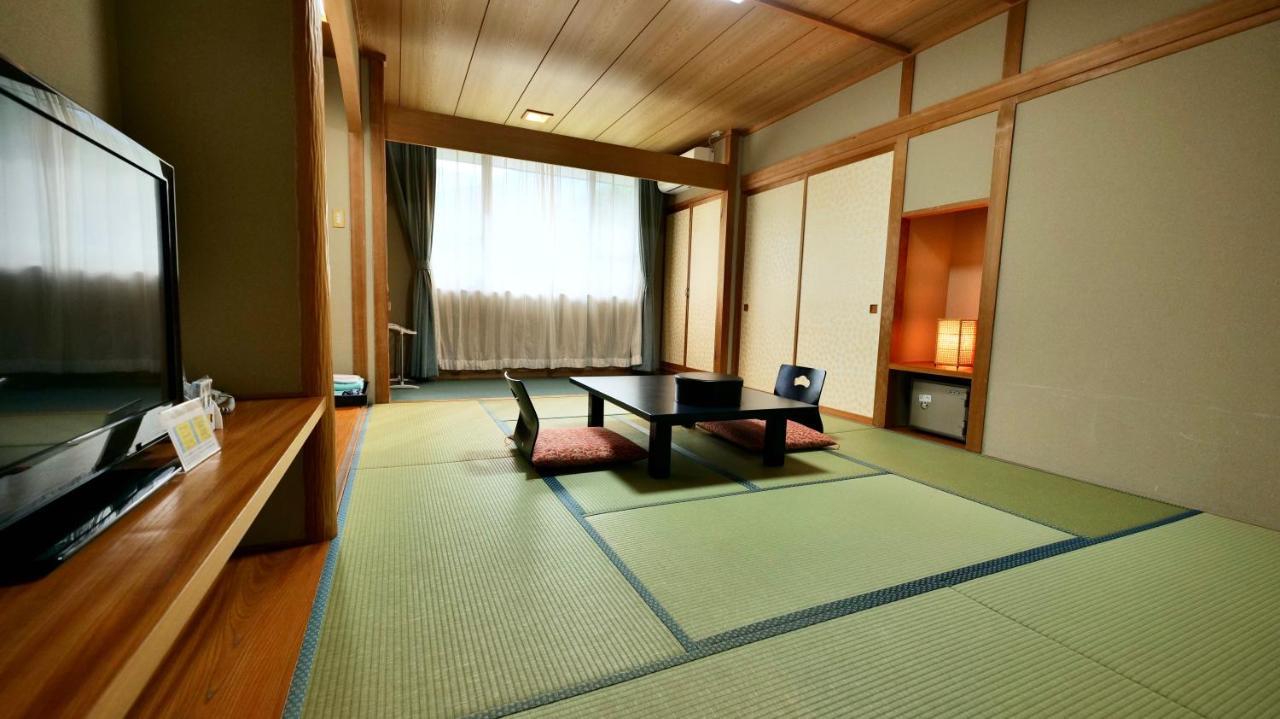 Hotel Oak Forest Hakuba Exteriör bild