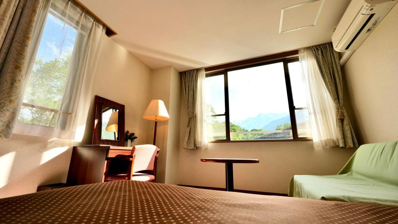 Hotel Oak Forest Hakuba Exteriör bild