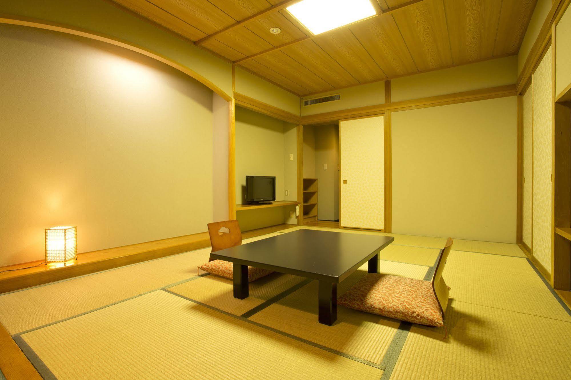 Hotel Oak Forest Hakuba Exteriör bild