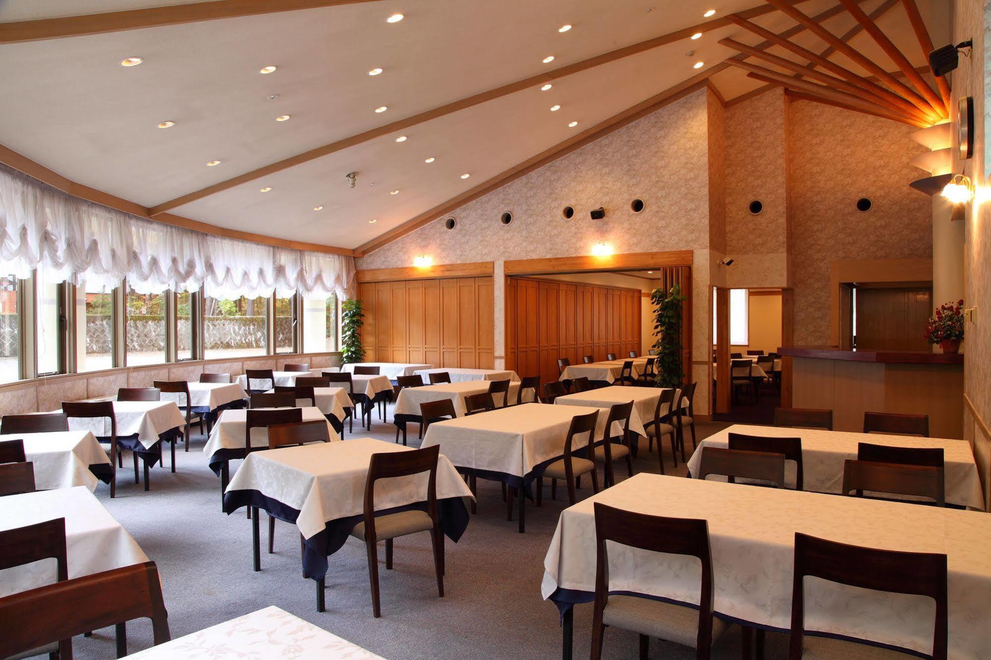 Hotel Oak Forest Hakuba Exteriör bild